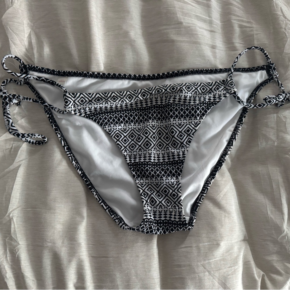 Victoria's Secret Black and White Geometric Bikini Bottom